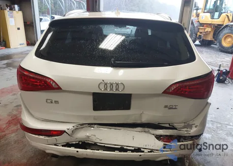 2012 Audi Q5 2.0T Premium z USA, uszkodzony, nr VIN WA1LFAFP3CA047845